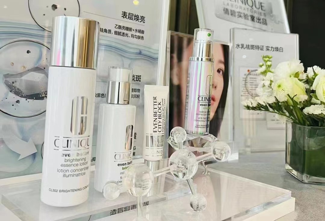 倩碧美白水乳和olay的水乳哪个好,倩碧美白水乳适合什么肤质