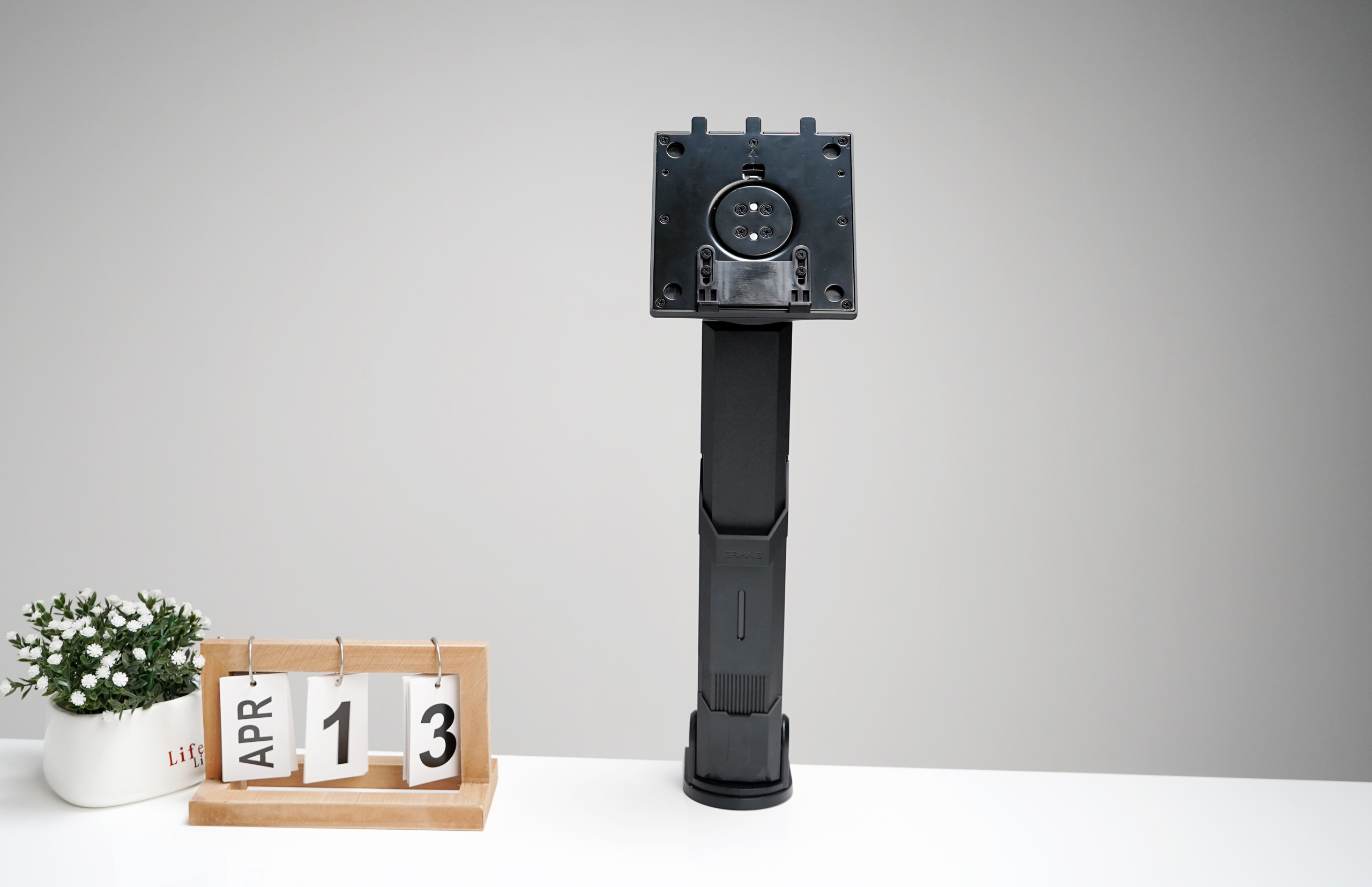 技嘉显示器m34,技嘉M32UC显示器