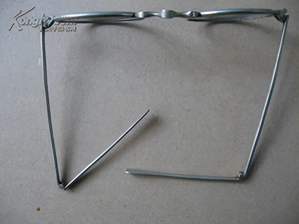 眼镜架钛材质为什么容易生锈,眼镜架材质分类有哪些视频讲解