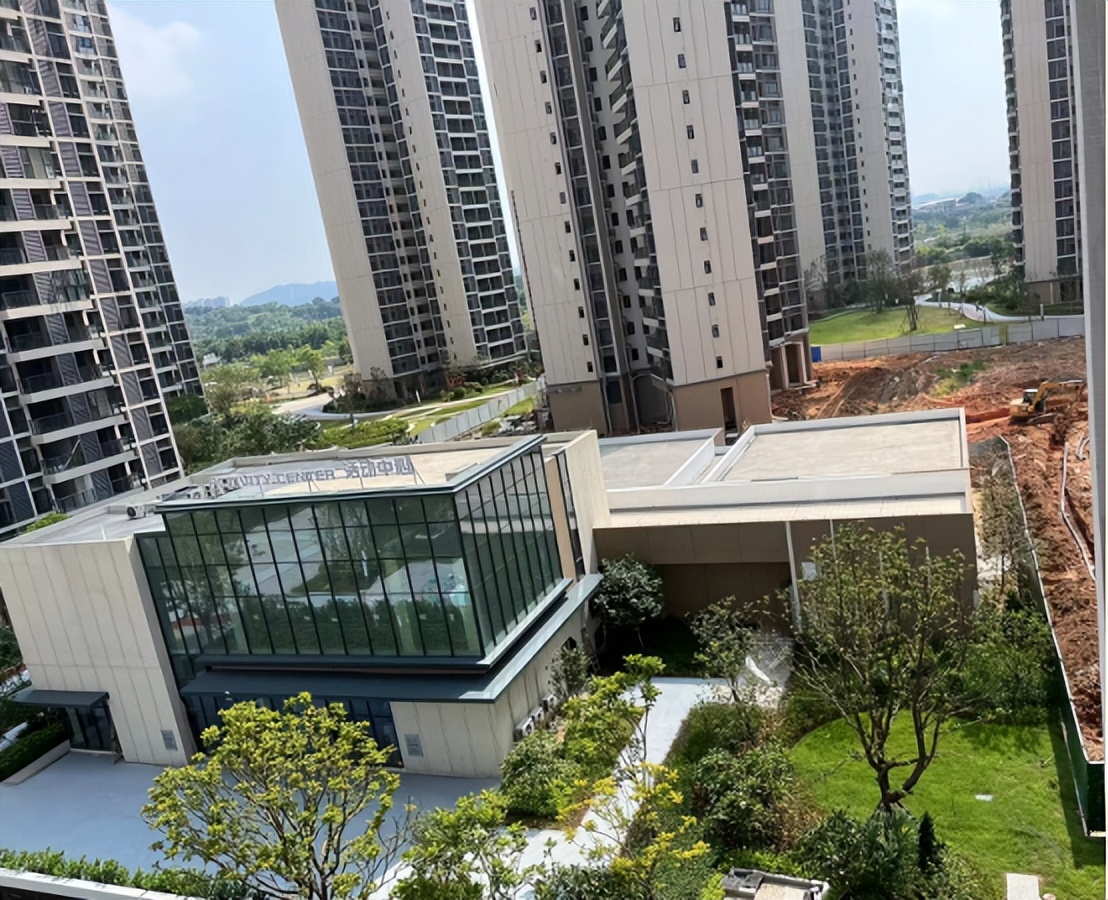 38℃，我在这里打车，没有一辆滴滴愿意来…