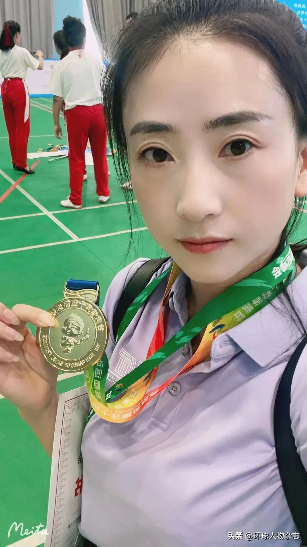 女侠耍刀剑,现实版女侠