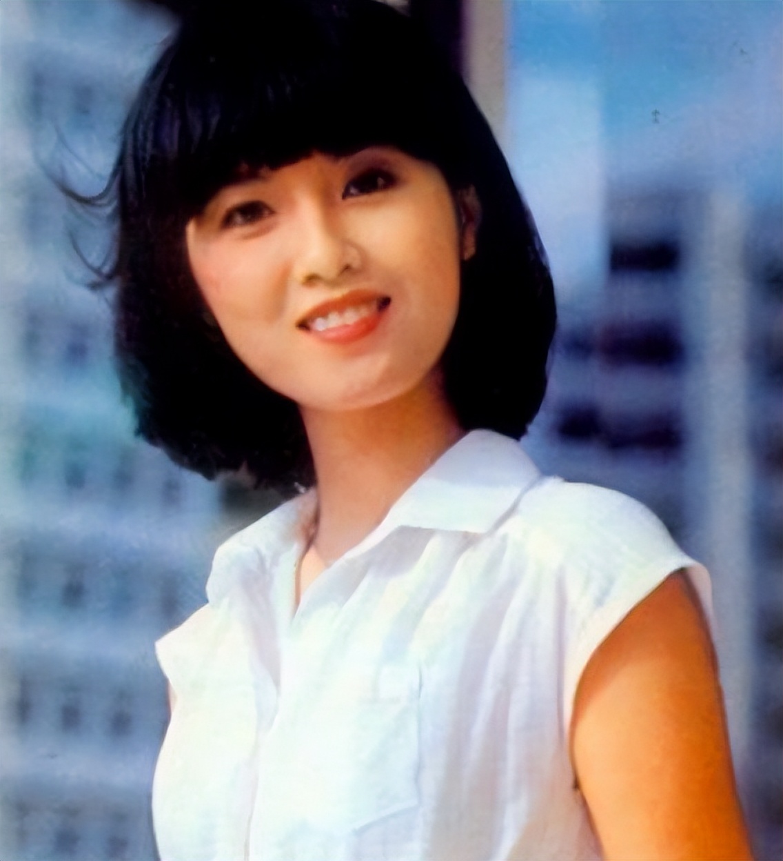 *星艳**出家当尼姑，称看小电影不如自己演，犀利点评林志玲是小黑枣