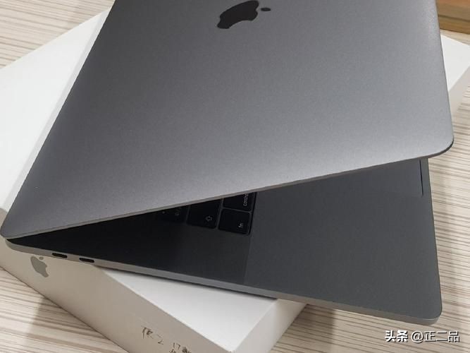 macbookpro17和18区别,17款的macbookpro现在值得买吗