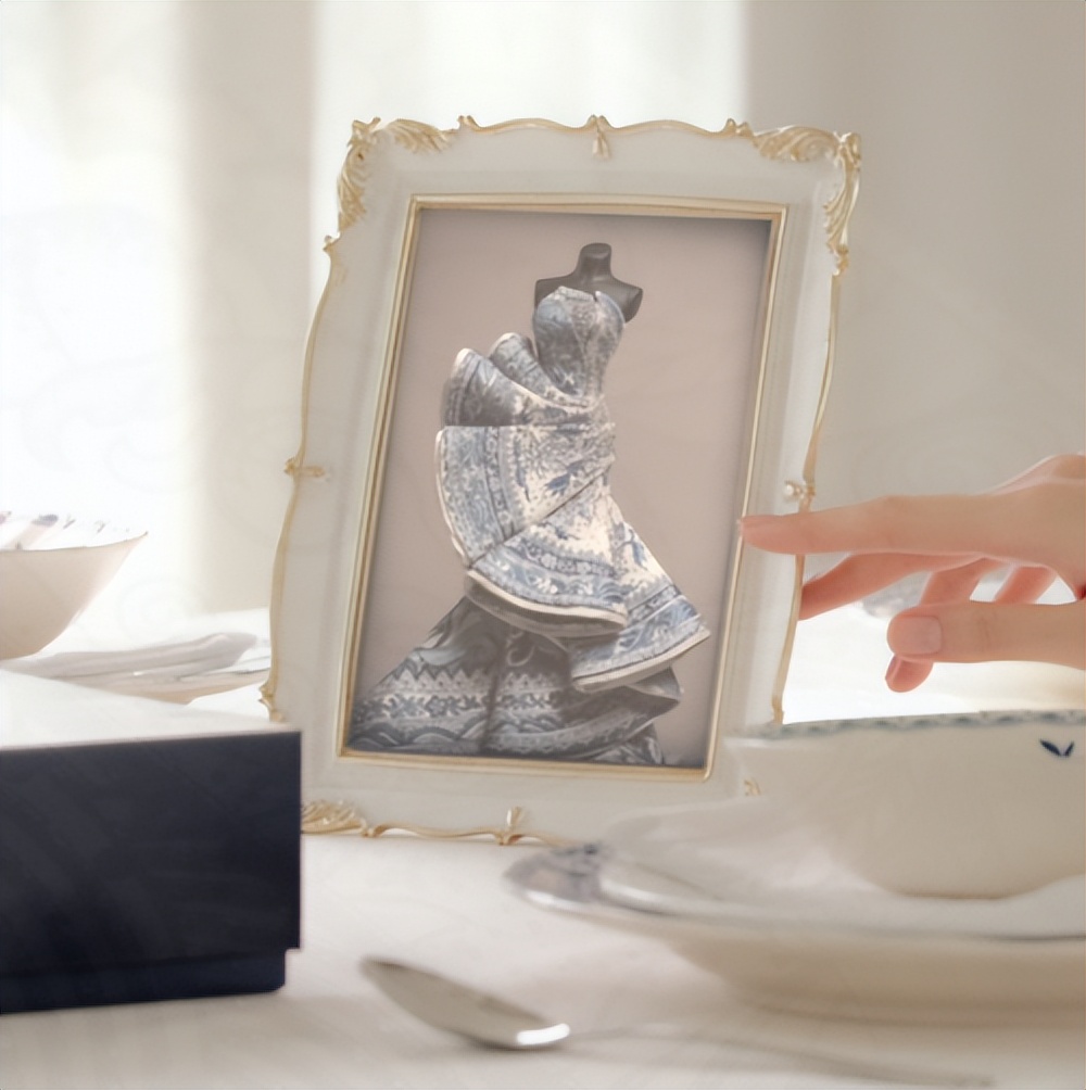 苏秘37°重磅携手高定设计师郭培，跨界打造「高定肌」联名系列