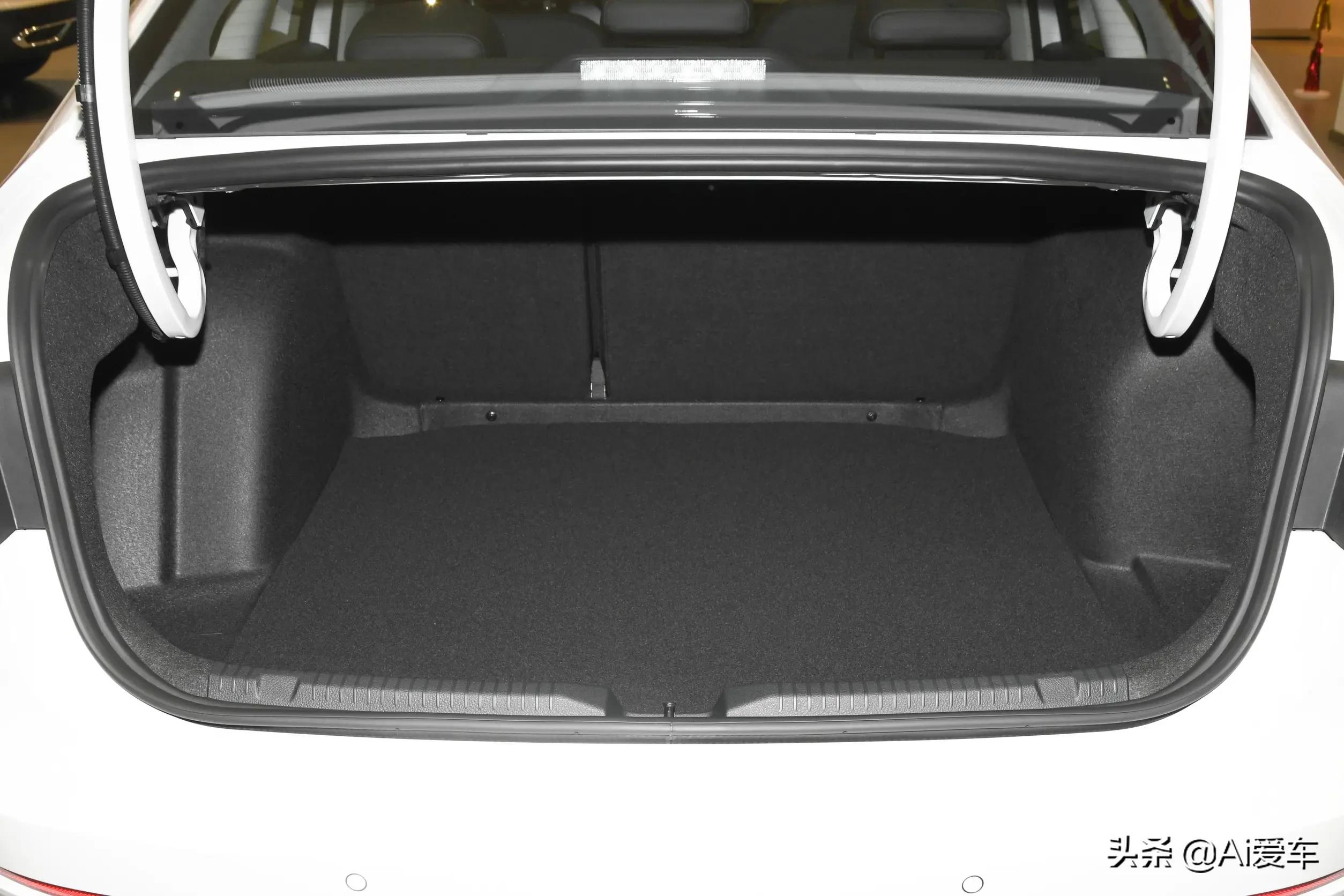 便宜省油自动挡车1万左右,便宜自动挡燃油车型推荐