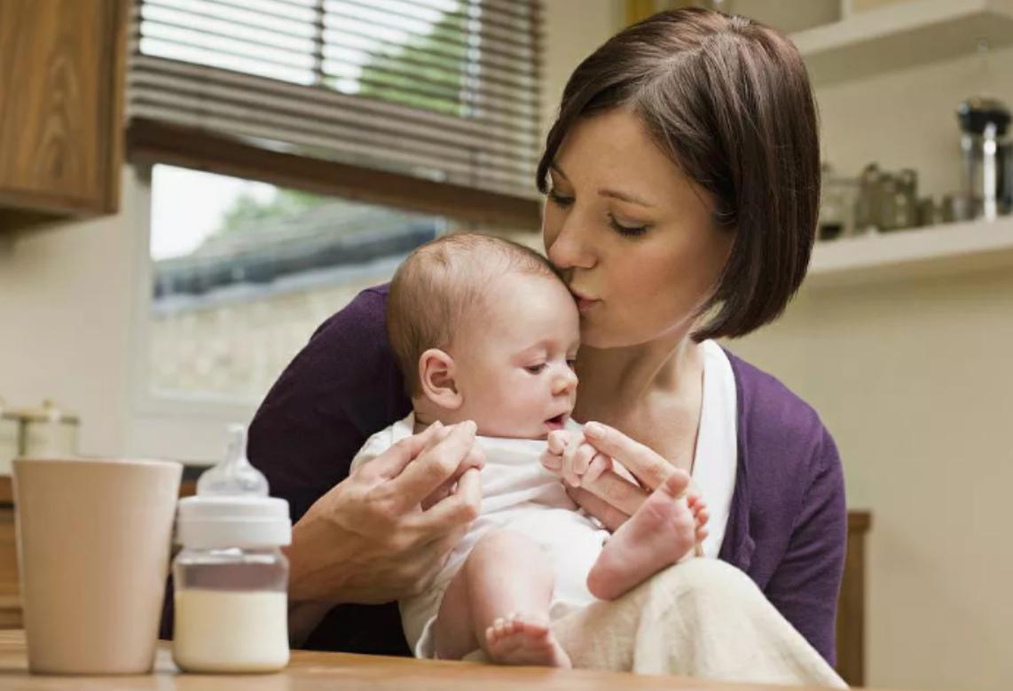 冲奶粉的水温一般是多少度,冲奶粉水温70和40度哪个好