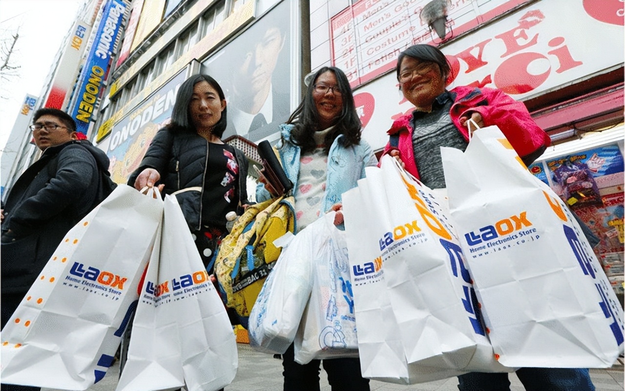 国庆消费陷阱是怎么回事,国庆假期查获假货化妆品