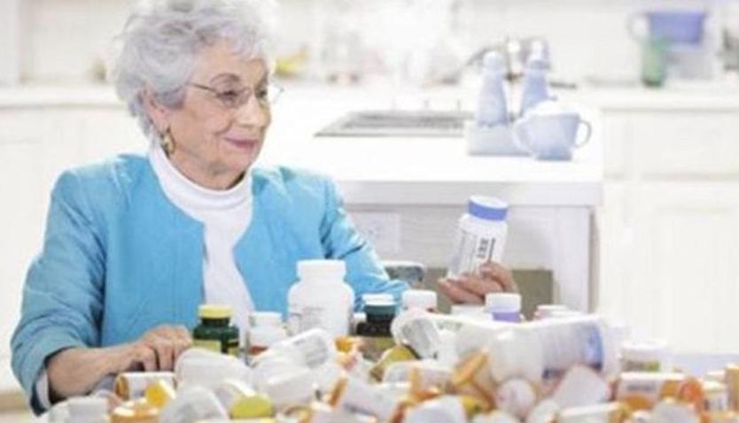 厄贝沙坦适合80多岁老年人吗,为什么老年人适合用坎地沙坦