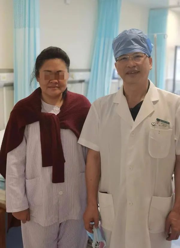 面肌痉挛开颅手术是大手术吗,眼睑痉挛手术开颅成功率