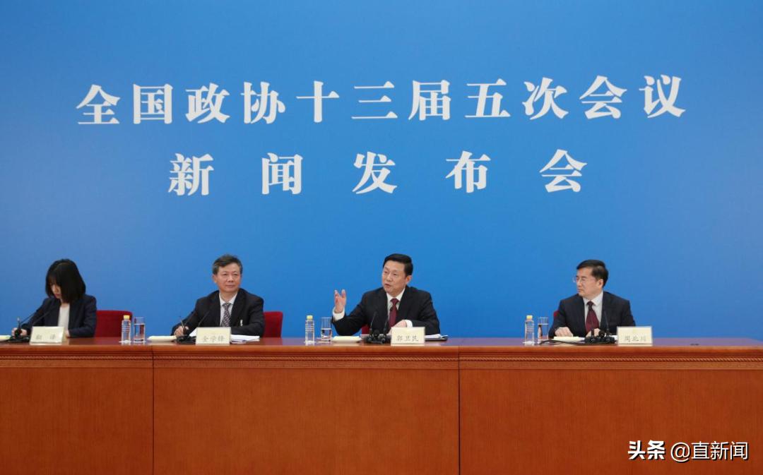 接种疫苗，分秒必争！丨香港一日