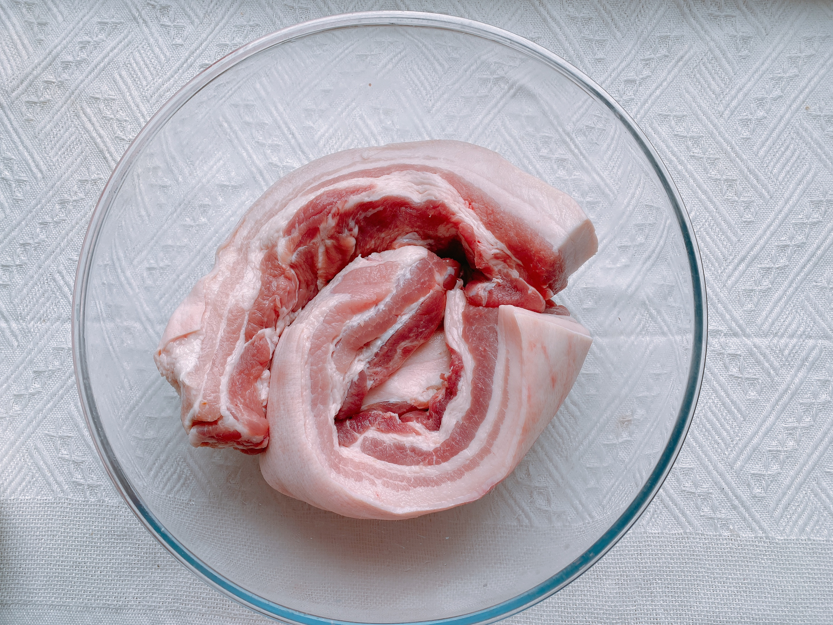 酱油肉还有哪些制作技巧,酱油肉的做法要不要带皮