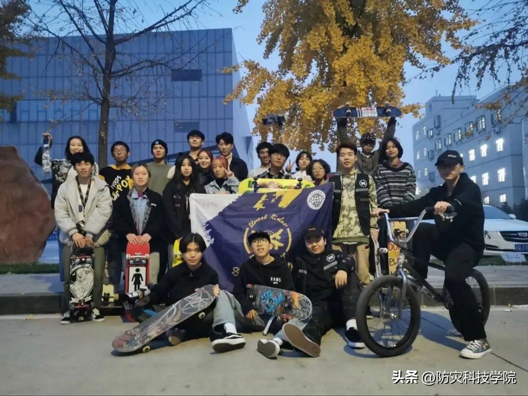 灏忓鐢熷弬瑙傞槻鐏惧噺鐏炬暀鑲查,鍙傝闃茬伨鍑忕伨鏁欒偛棣嗙殑鎰熷彈