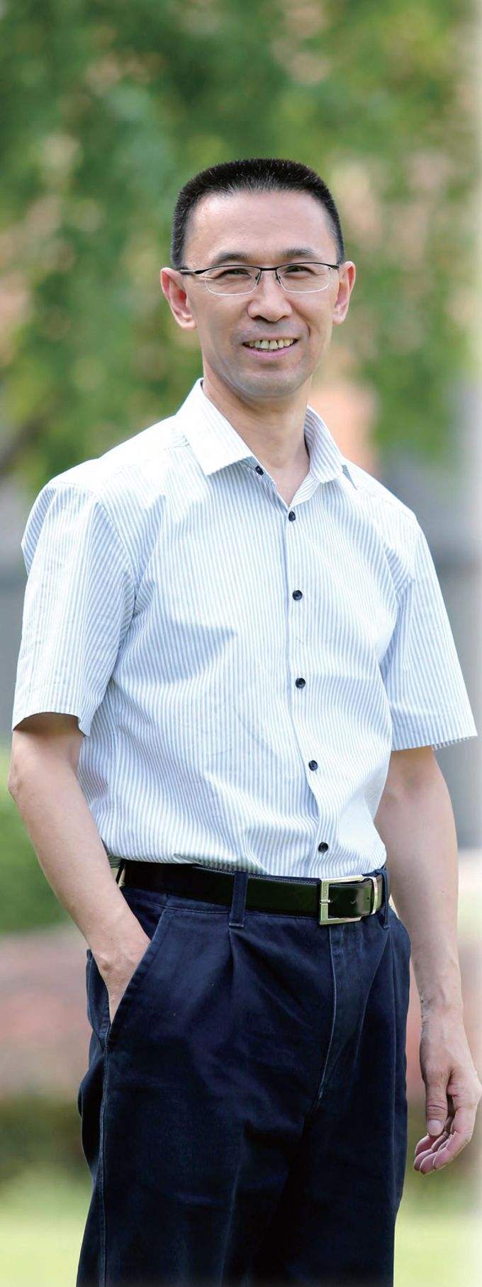 海霞嫁给科学家,海霞第一次婚姻丈夫是谁