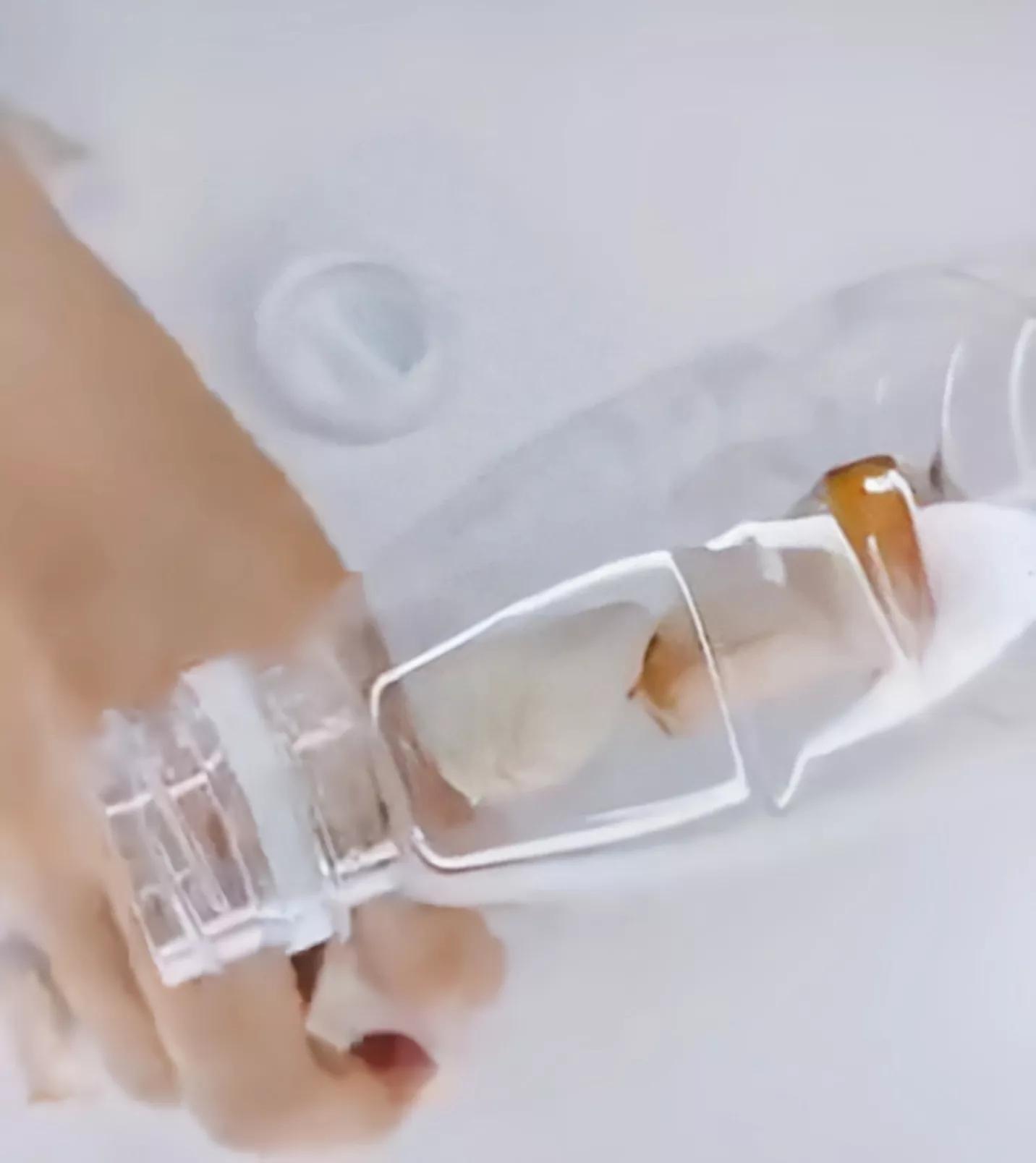 有芯卷纸挂墙上小妙招,无芯卷纸怎么抽芯出来小妙招