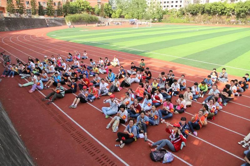 内江六中老校区,内江六中的一天