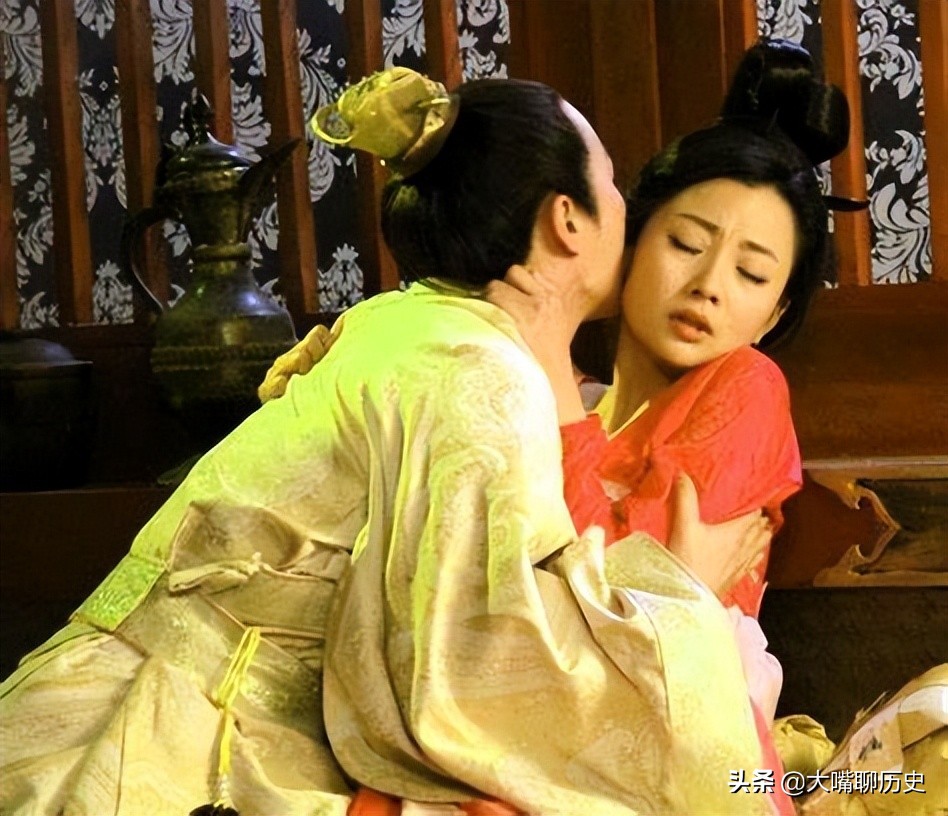 大小周后李煜近况,李煜小周后被召进宫后写的词