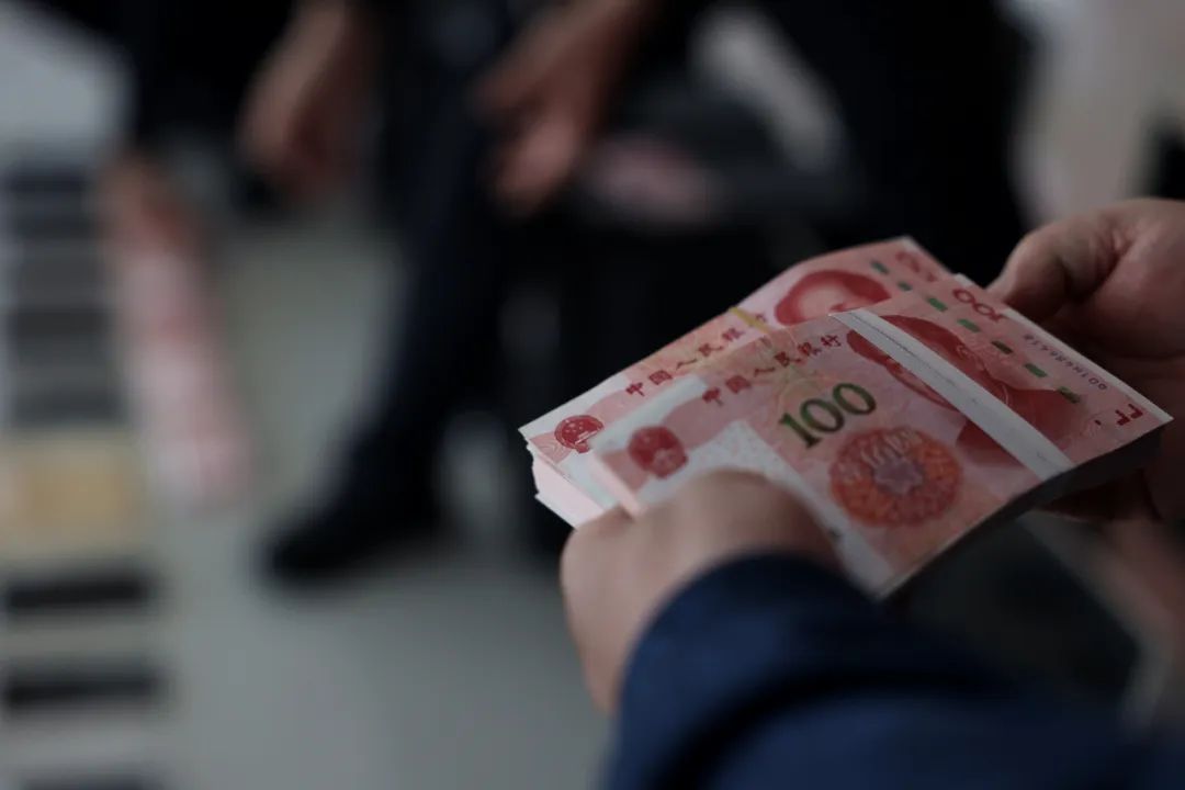 警方破获特大跨境网络赌博案,警方破获跨境网络赌博案