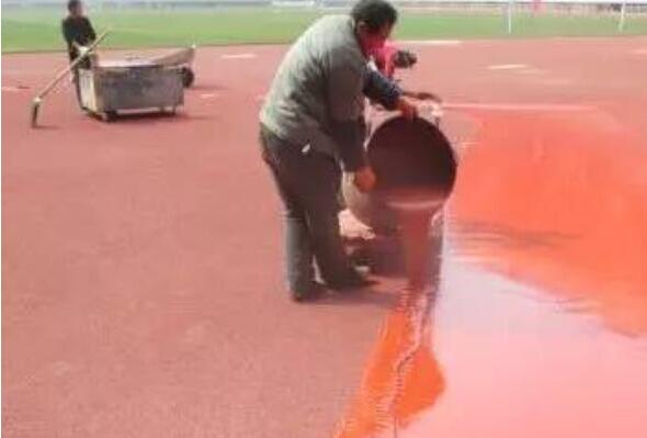 塑胶跑道施工视频教程,塑胶跑道施工流程全塑