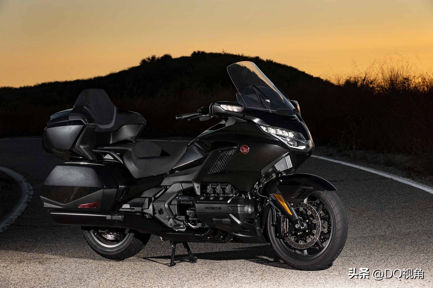 外媒评测2023年年度摩托车,外媒2022年度性能车型