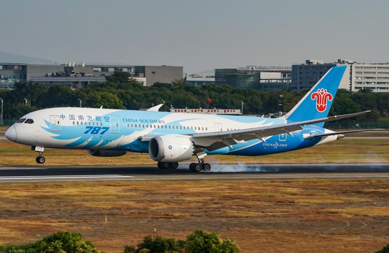 挑战我国钱袋子,制裁不手软,美国理直气壮还要访华?这套路太深