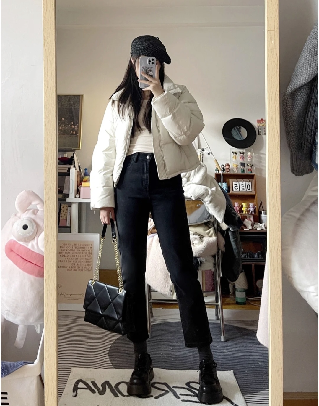 羽绒服搭配什么裤子女孩,女羽绒服和裤子配什么鞋子好看