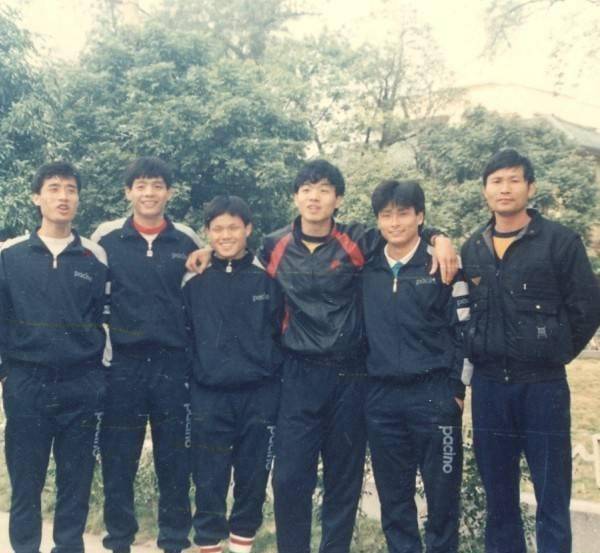 广东足球五十年最强十一人,广东足球十大传奇名将