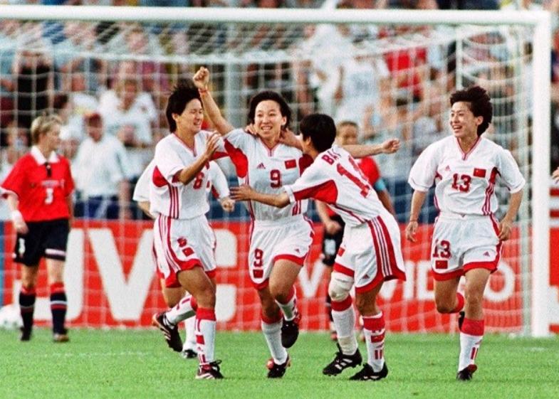 孙雯年轻照,中国足球孙雯