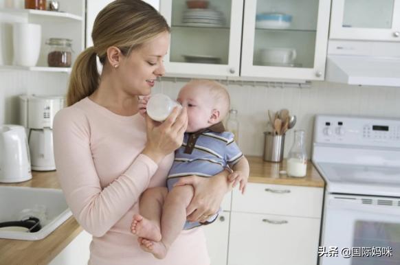母乳奶粉混合喂养注意事项和禁忌,婴儿奶粉怎样冲是正确的