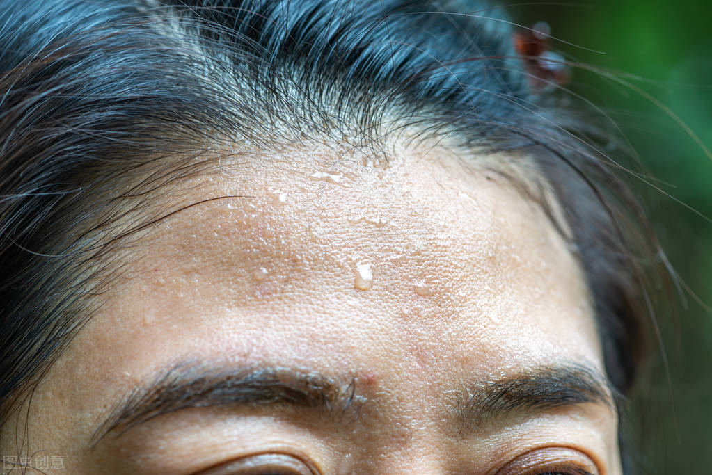 自汗盗汗手脚出汗腋下出汗,自汗盗汗头部出汗吃什么中成药