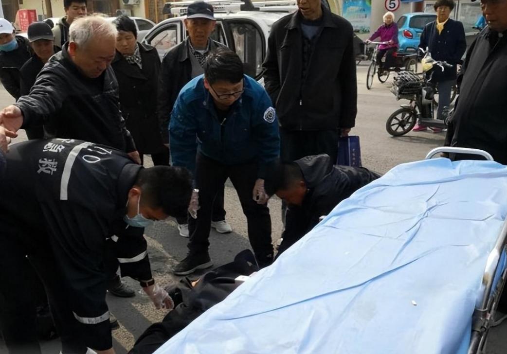 老人晨练撞小孩后续,老太太晨练被撞