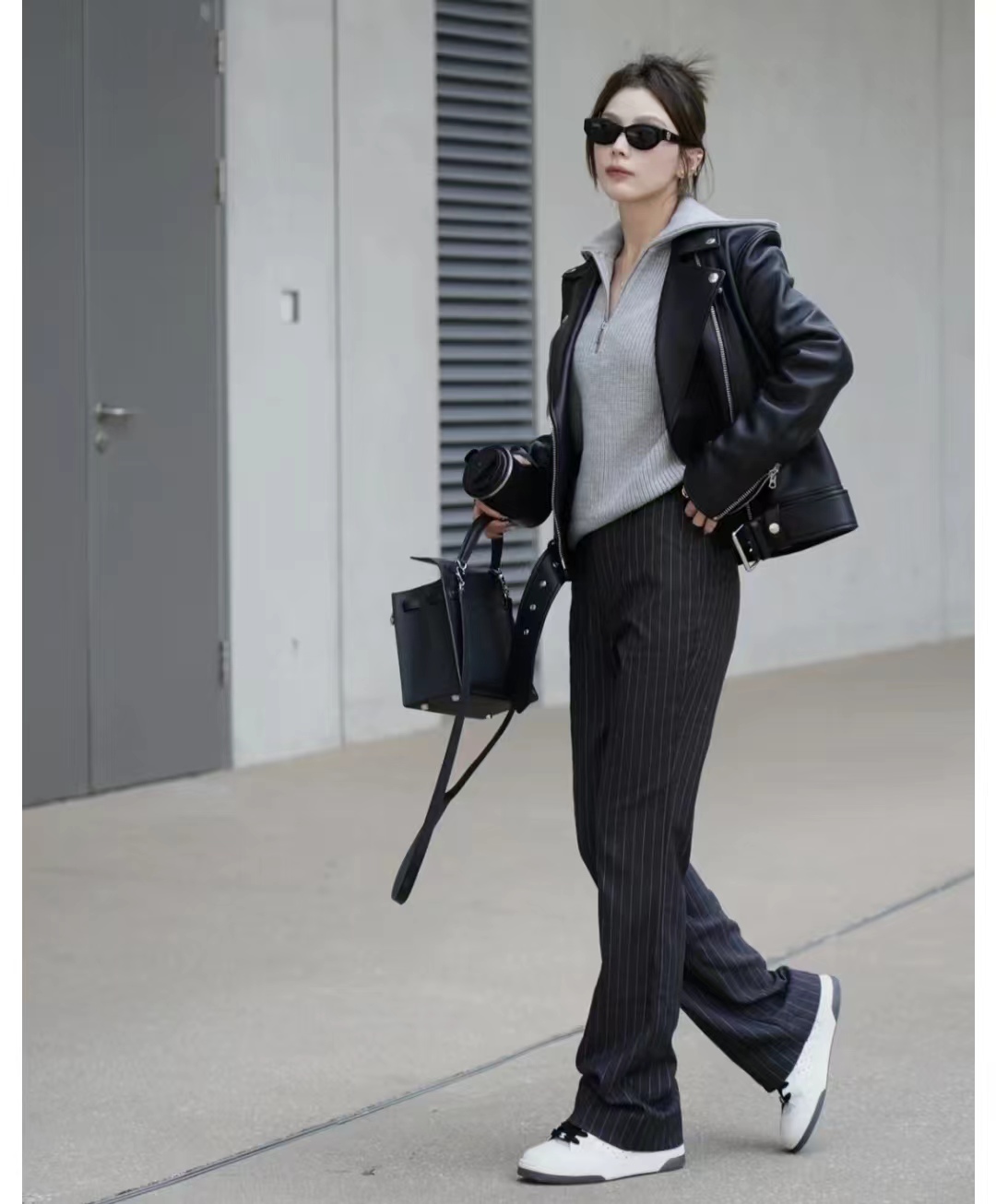 黑色机车皮衣搭配女秋冬,男士皮衣怎么搭配才显高级