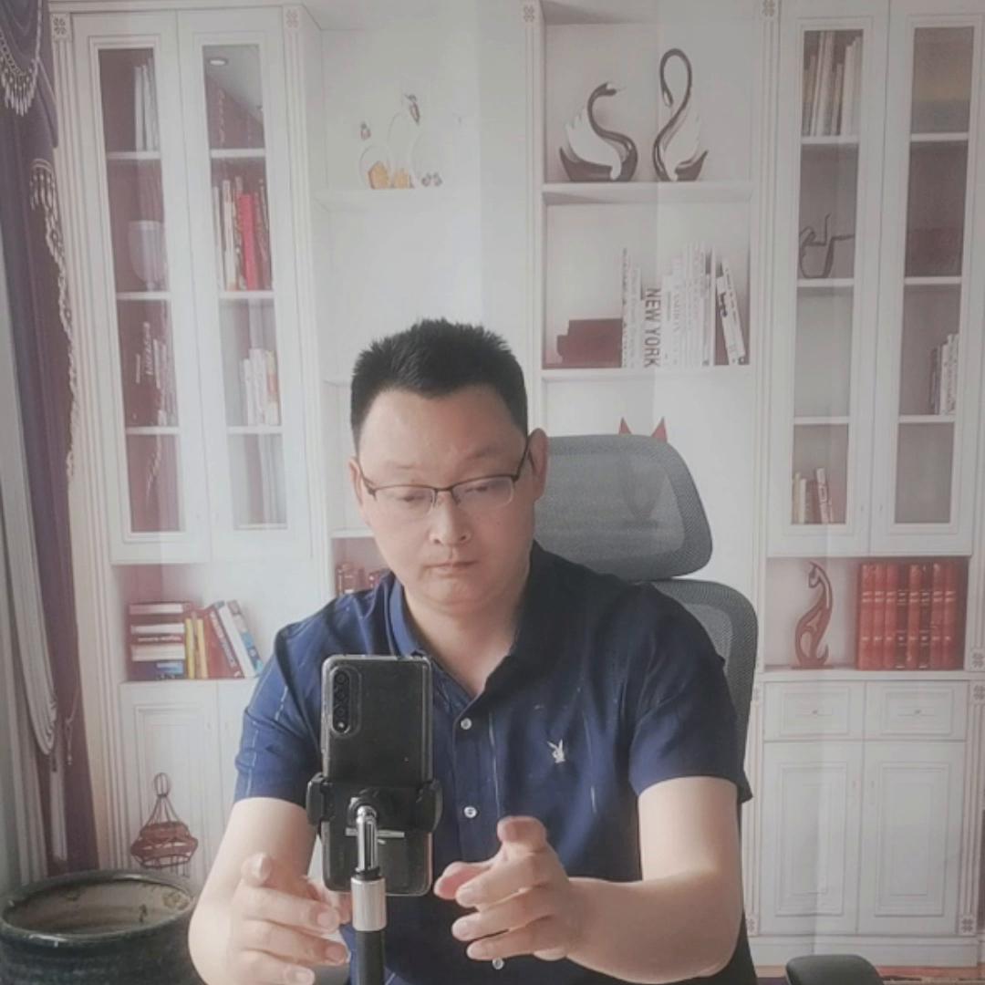 致敬每一个创业路上还在坚持的人,致敬每位创业路上的行者