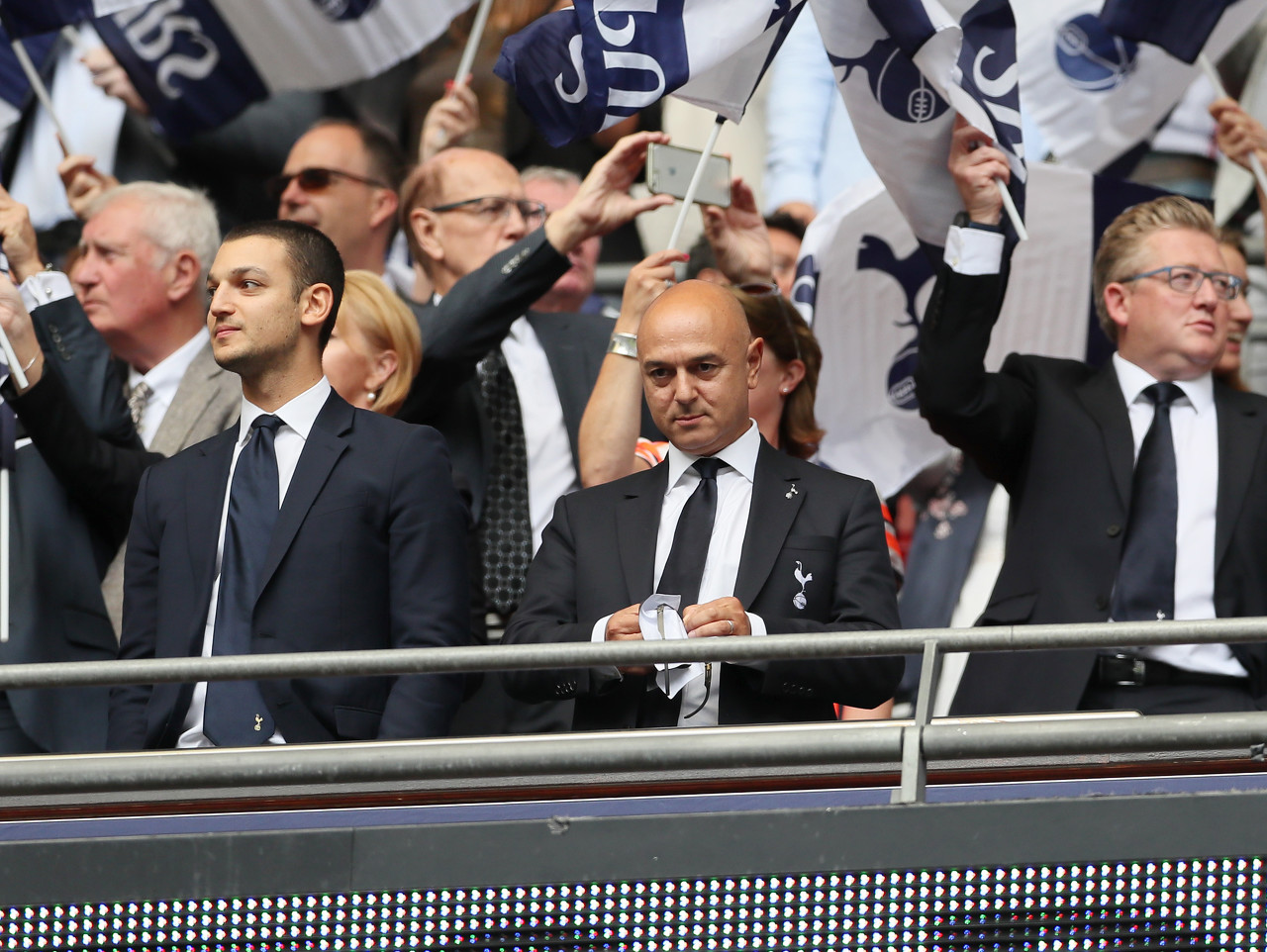 如果穆里尼奥没带领热刺夺冠,穆里尼奥为何没能带领热刺拿冠军