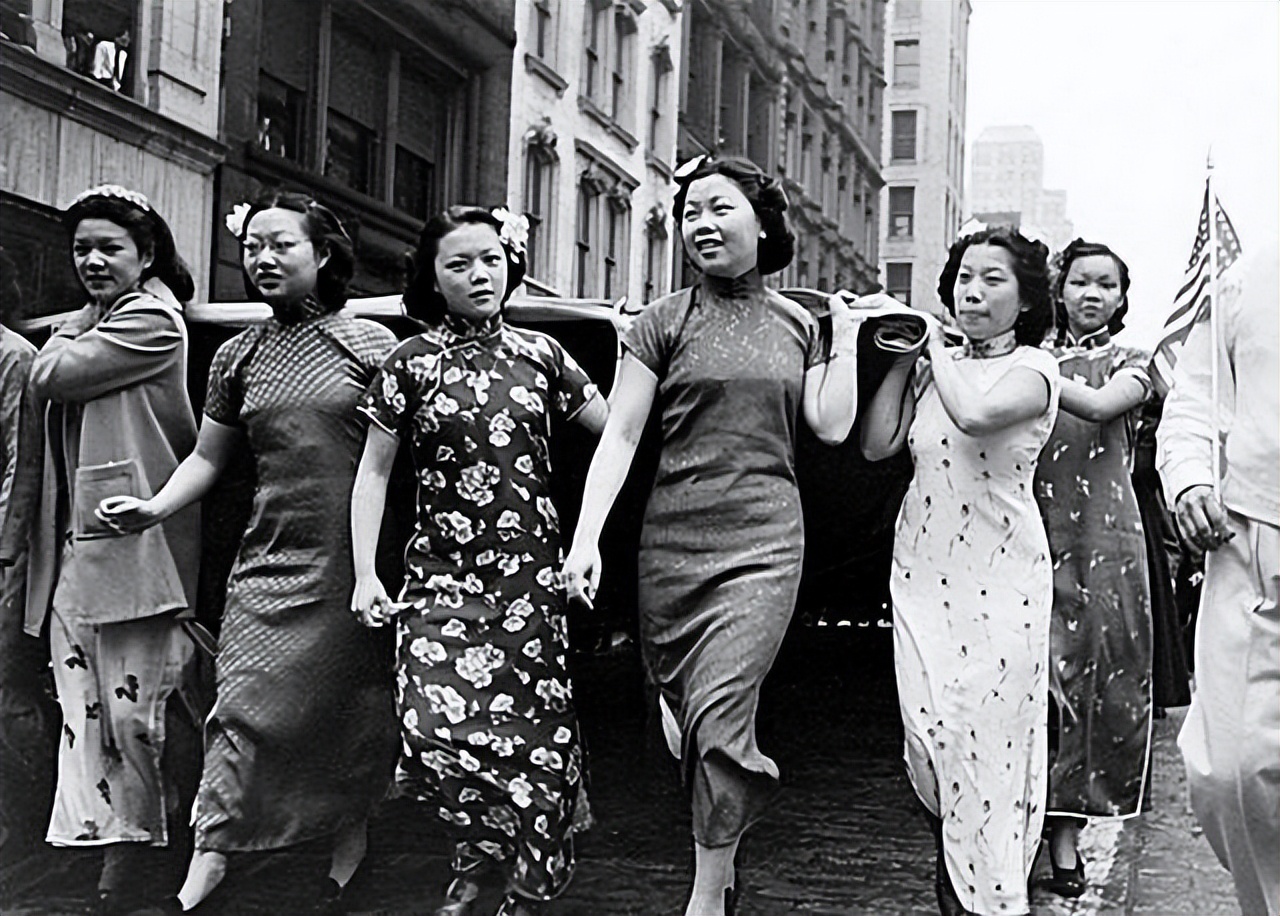 民国时期严查妇女束胸，发现一次罚款50大洋，举报者有奖励