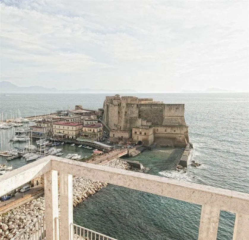 这座边陲小城才叫足球圣城99%人不知道的风景