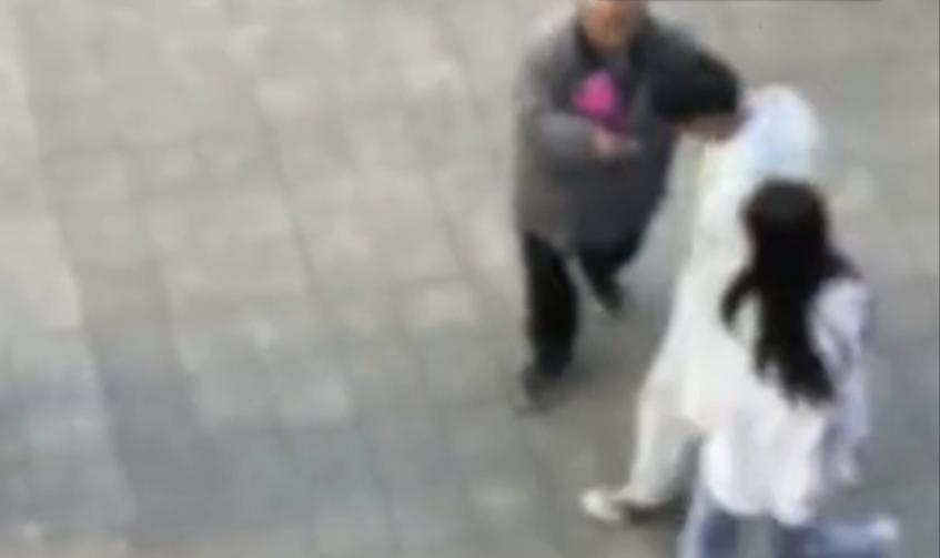 2300校服校方回应,学校订高价校服事件