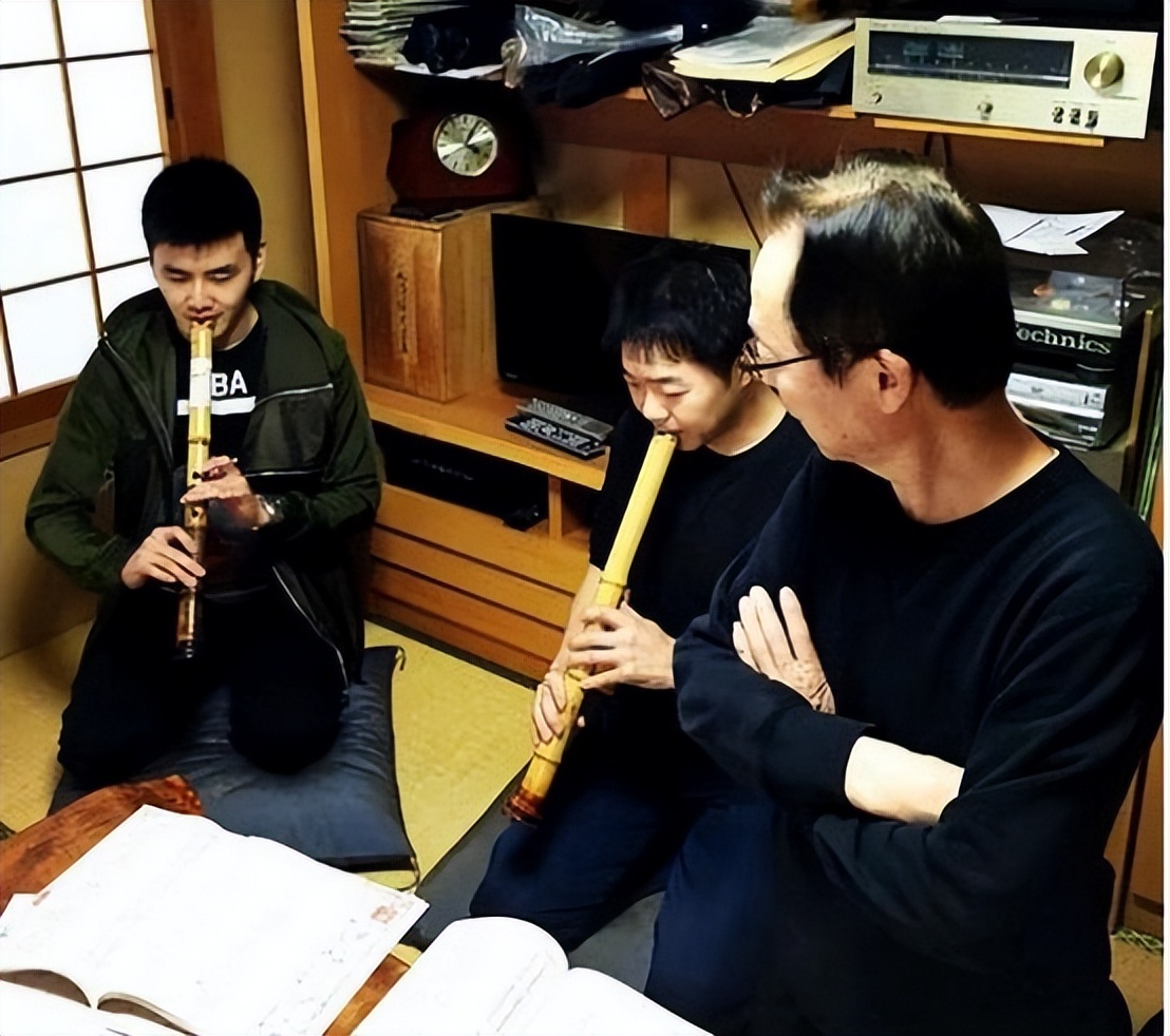 严于信是主持人吗,央视主播严于信结婚了吗