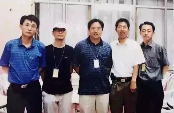 白酒狂热：新资本，黑历史，坐收渔利的卖铲人