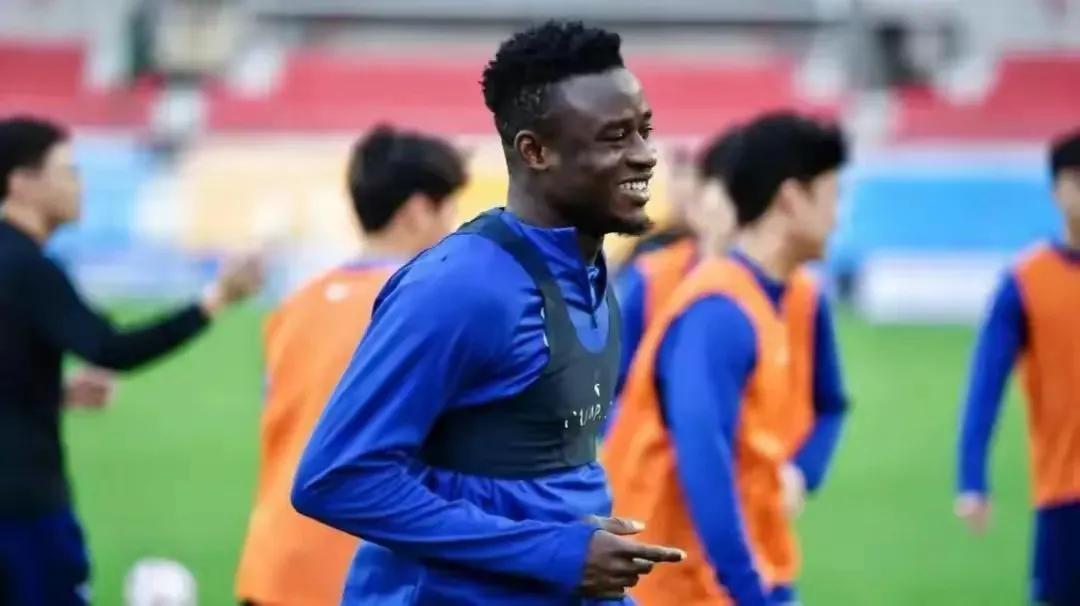 著名解说详解：阿齐兹四场停赛与武汉三镇自罚通知