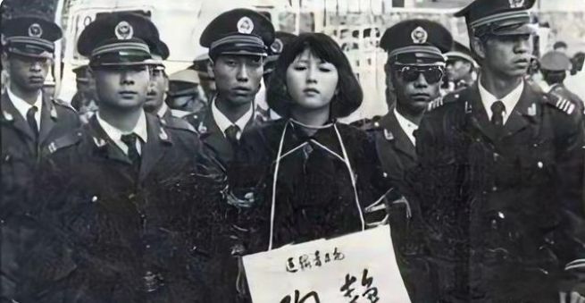 20岁女囚犯陶静：因恋爱脑帮男友贩毒被捕，死前只想再见妈妈一面