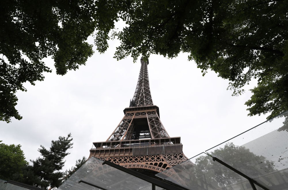 花4亿,埃菲尔铁塔到底能不能修