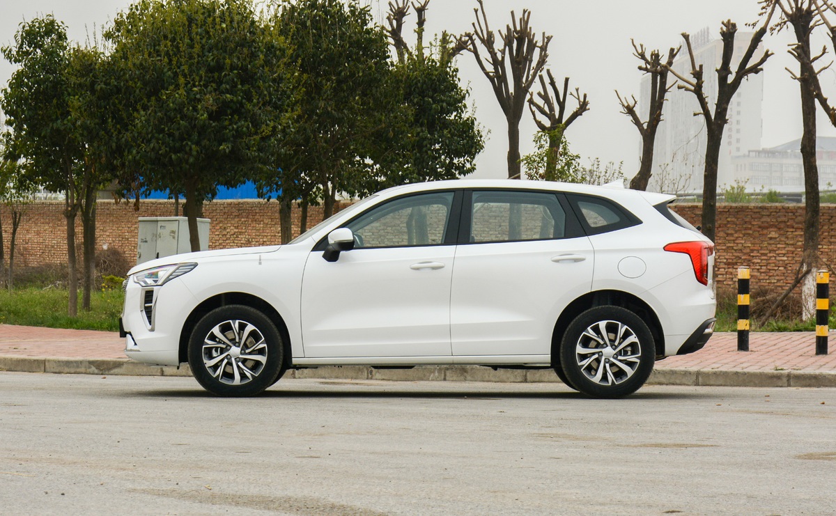 驾驶感和舒适中型suv推荐,年轻人想买suv这几款值得一看