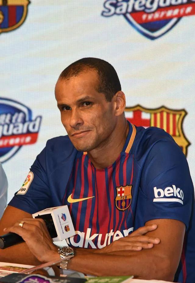 足坛进攻最强后卫,世界足坛现役最佳进攻型中场是谁