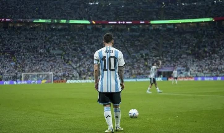 阿根廷对墨西哥梅西进球照片,梅西一射一传墨西哥