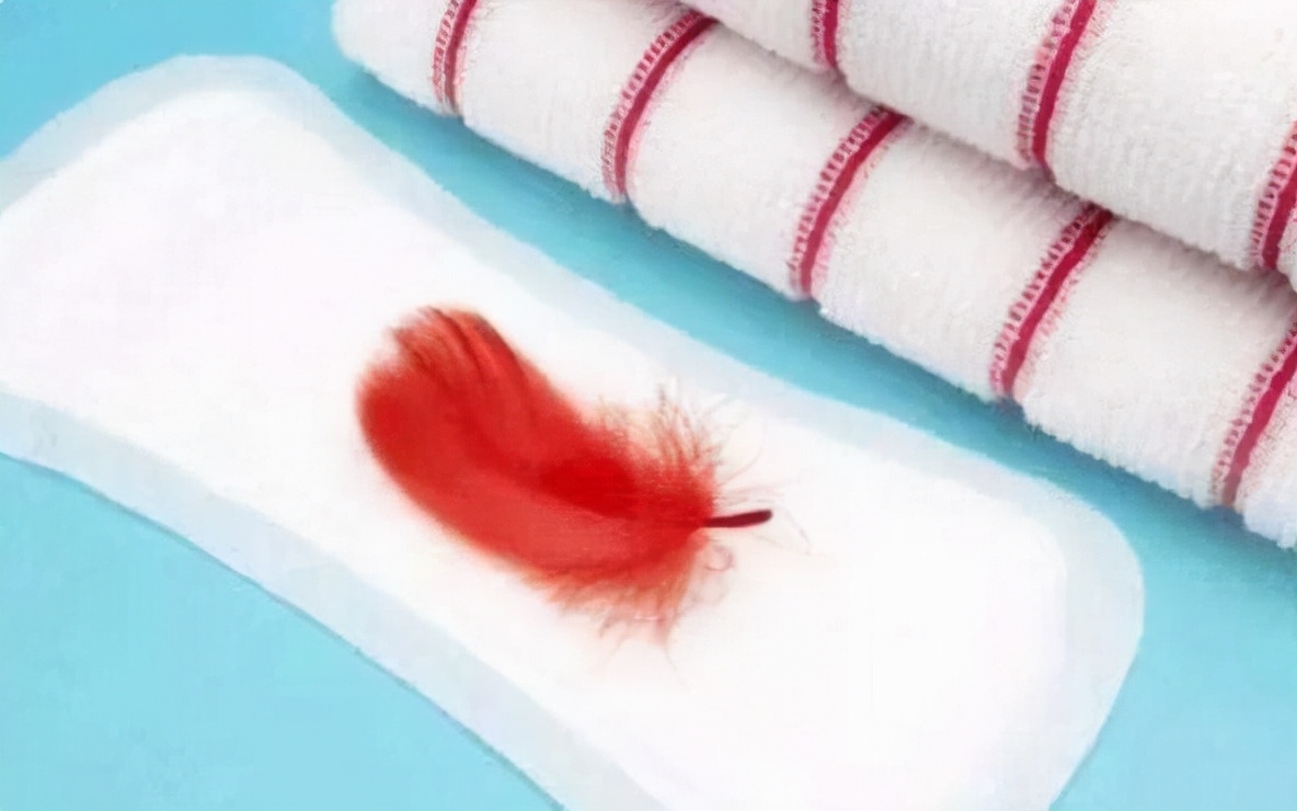 女孩第一次“月经”的最佳年龄是多少岁?为了孩子,建议了解一下