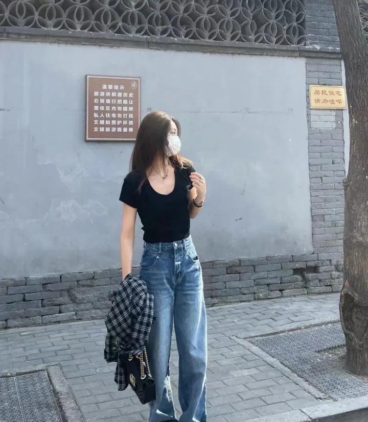 zara和优衣库哪个值得买,优衣库zara和hm哪个便宜