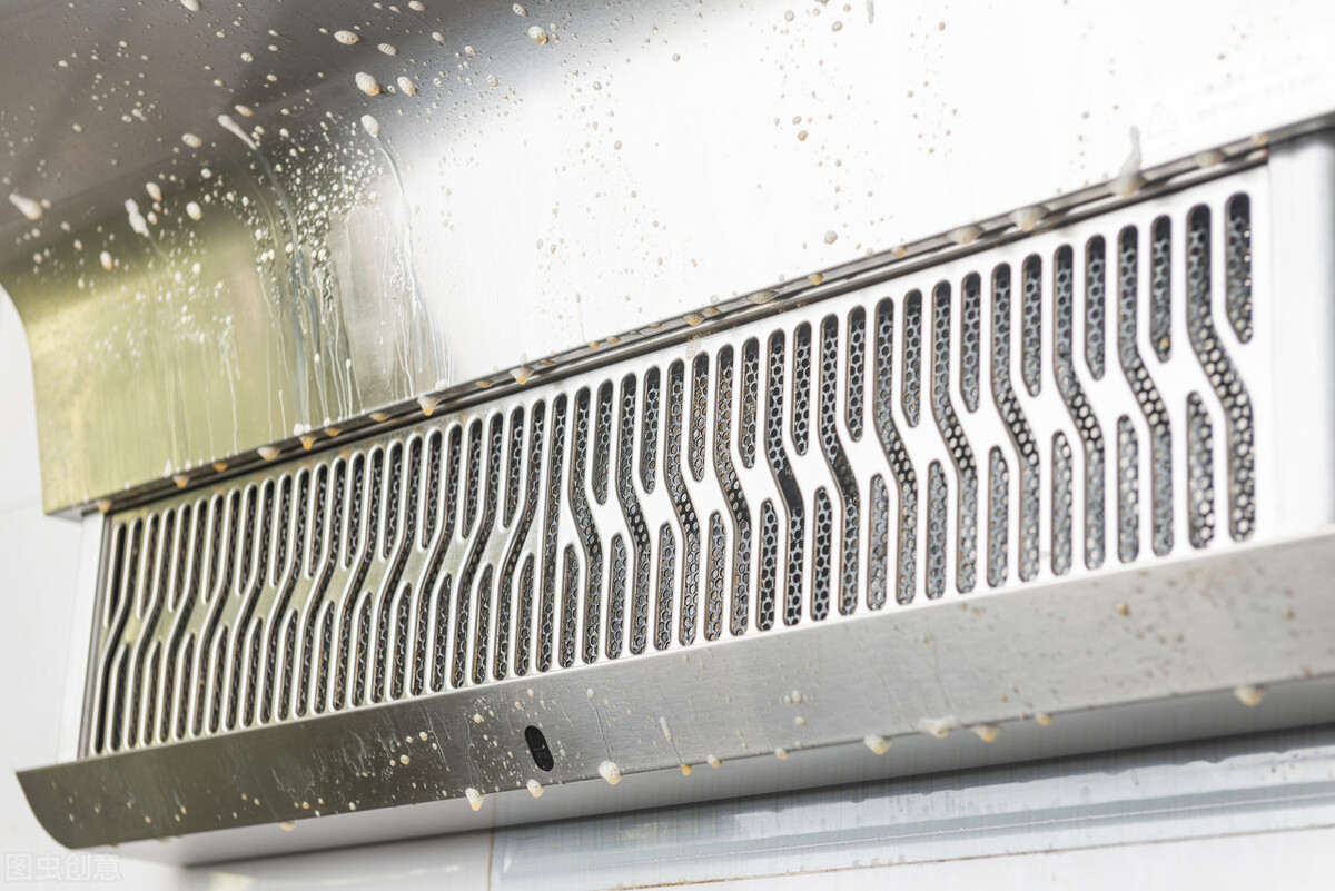 去墙壁污渍小妙招牙膏醋白酒,牙膏放白酒里面