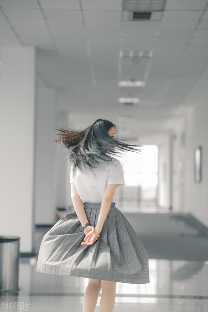 马上520了应该送礼物给女生吗,520当天送礼物应该怎么说第一句话