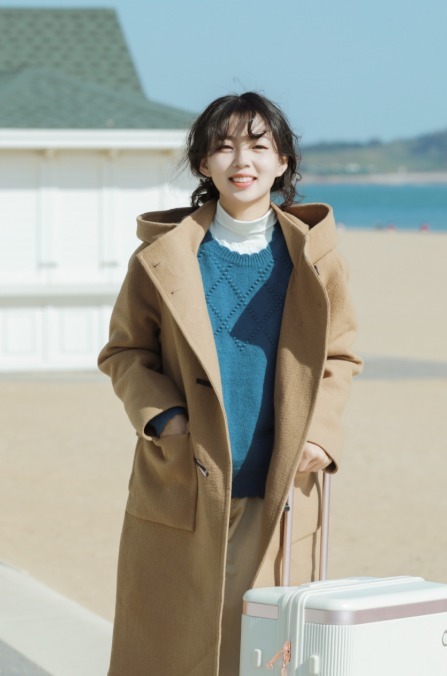 棕色大衣烂大街？学博主这样搭配，158cm也能穿出强大气场