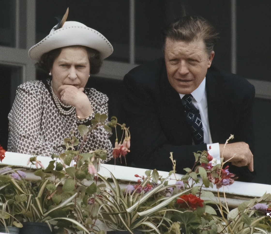 登基70周年！每年一张照片带你回顾女王的传奇人生